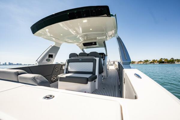 42ft Cigarette Yacht For Sale