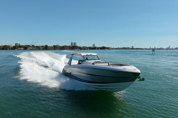 42ft Cigarette Yacht For Sale