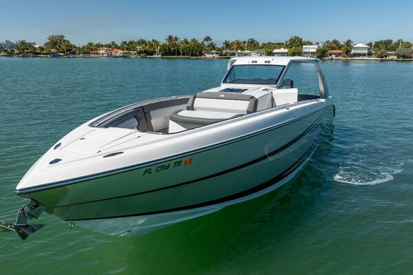 42ft Cigarette Yacht For Sale