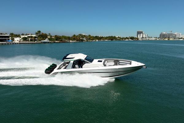 42ft Cigarette Yacht For Sale