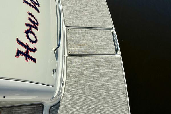 HOW WE ROLL 37ft Formula Yacht For Sale