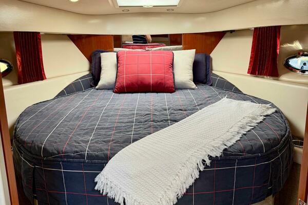 HOW WE ROLL 37ft Formula Yacht For Sale