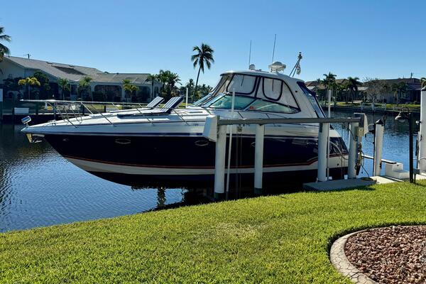 HOW WE ROLL 37ft Formula Yacht For Sale