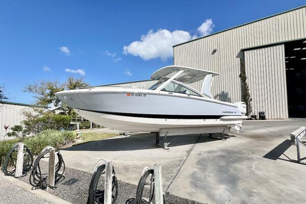 30ft Chaparral Yacht For Sale