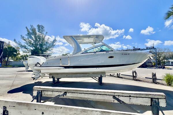 30ft Chaparral Yacht For Sale