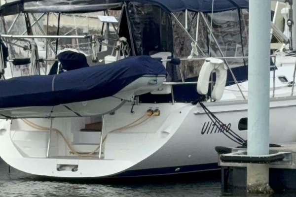 Catalina 445 Yacht For Sale