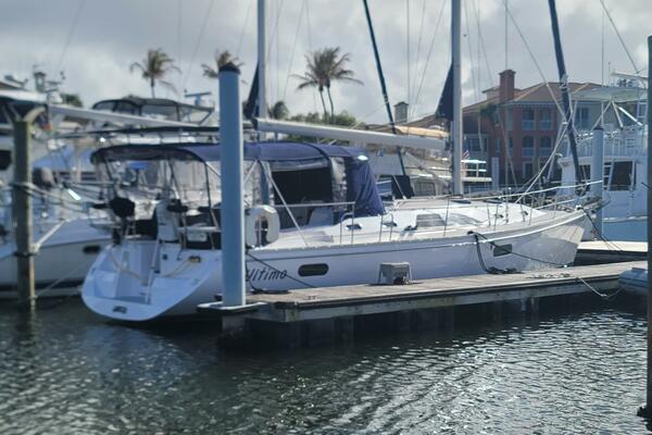 Ultimo 44ft Catalina Yacht For Sale
