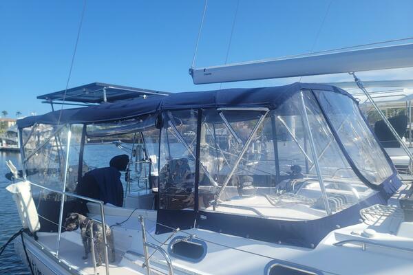 BiminiandFullEnclosure