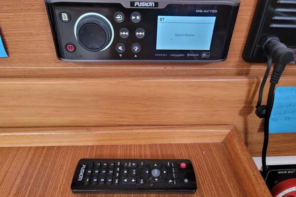 FusionStereowithRemote