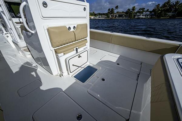 RIPPLEFFECT 33ft Invincible Yacht For Sale