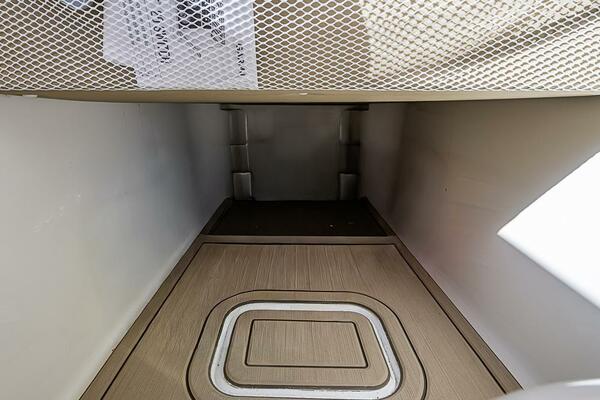 RIPPLEFFECT 33ft Invincible Yacht For Sale