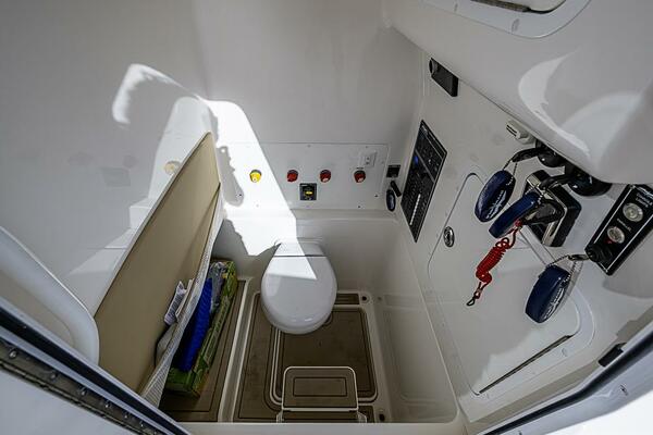 RIPPLEFFECT 33ft Invincible Yacht For Sale