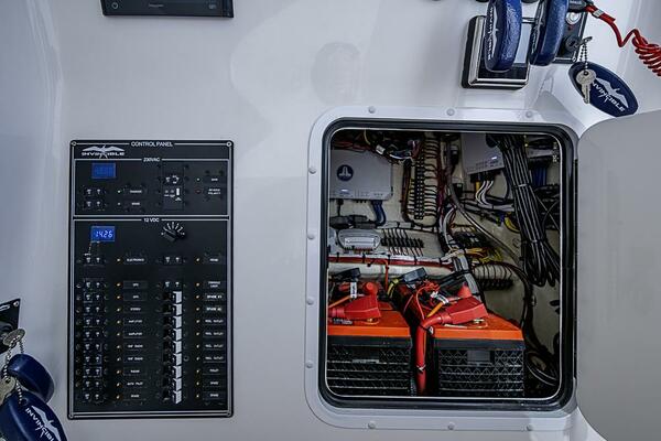 RIPPLEFFECT 33ft Invincible Yacht For Sale