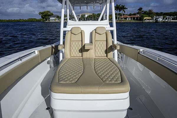 RIPPLEFFECT 33ft Invincible Yacht For Sale