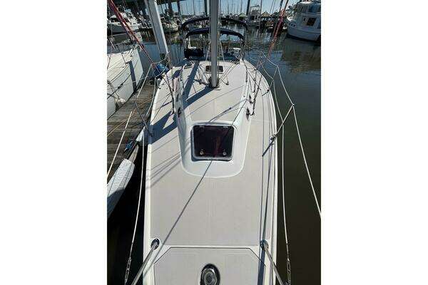 Photo of the 2006 Catalina 320 "XOCOLATA"