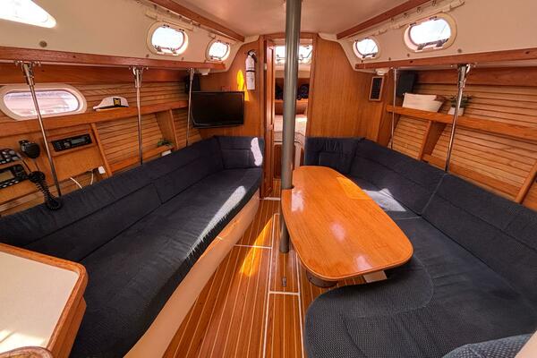 XOCOLATA 32ft Catalina Yacht For Sale