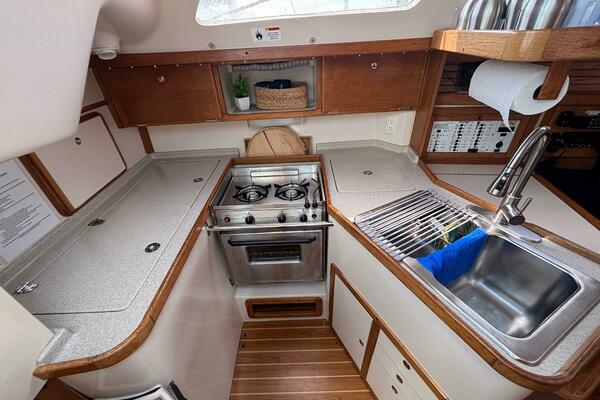 XOCOLATA 32ft Catalina Yacht For Sale