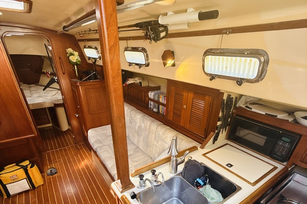 Saorsa 38ft Island Packet Yacht For Sale