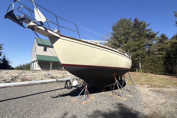 Saorsa 38ft Island Packet Yacht For Sale