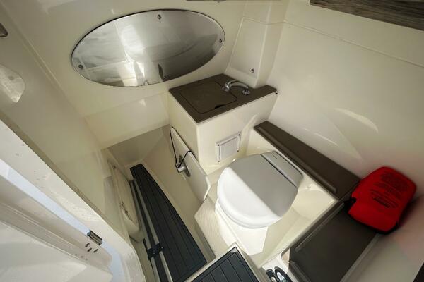 26ft Edgewater Yacht For Sale