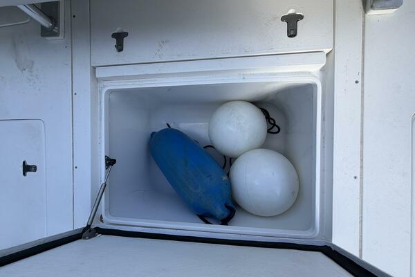 31ft Intrepid Yacht For Sale