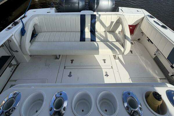 Photo of the 2003 Intrepid 310