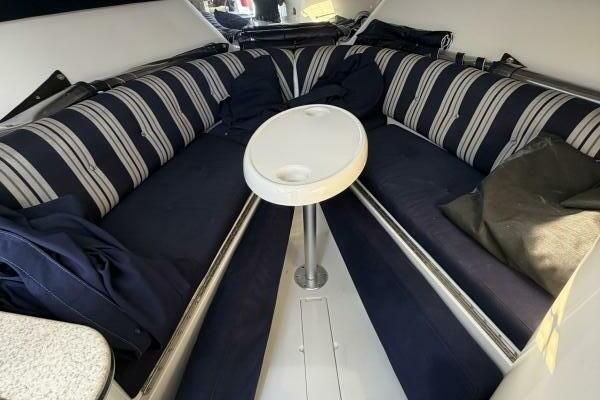 31ft Intrepid Yacht For Sale