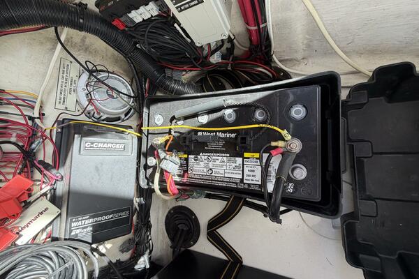 31ft Intrepid Yacht For Sale