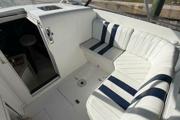 31ft Intrepid Yacht For Sale