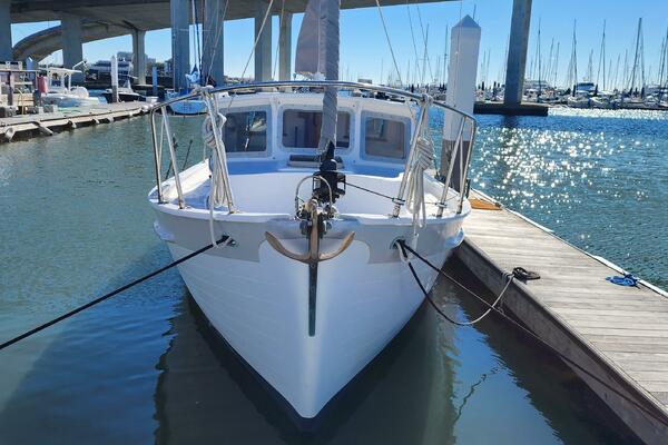 Hesper 32ft Tillotson Pearson Yacht For Sale