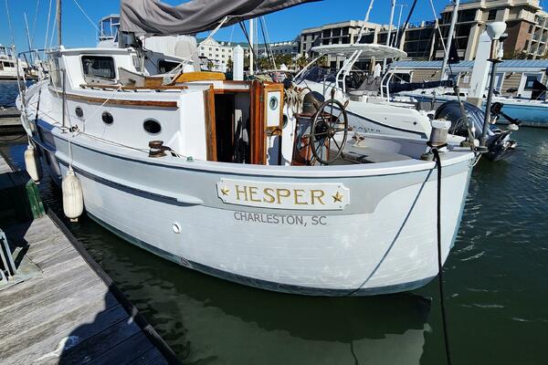 Hesper 32ft Tillotson Pearson Yacht For Sale