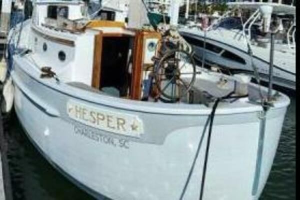 Hesper 32ft Tillotson Pearson Yacht For Sale