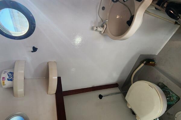 Hesper 32ft Tillotson Pearson Yacht For Sale