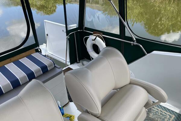 Proud Mary 29ft Prairie Boat Works Yacht For Sale