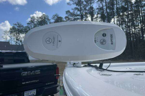 Photo of the 2023 Sea Pro 248 DLX