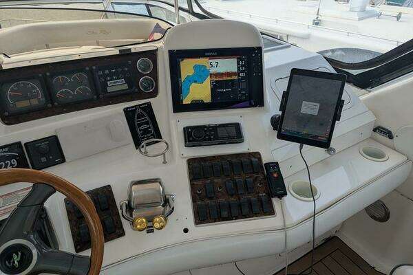 Sea Ray  Yacht For Sale
