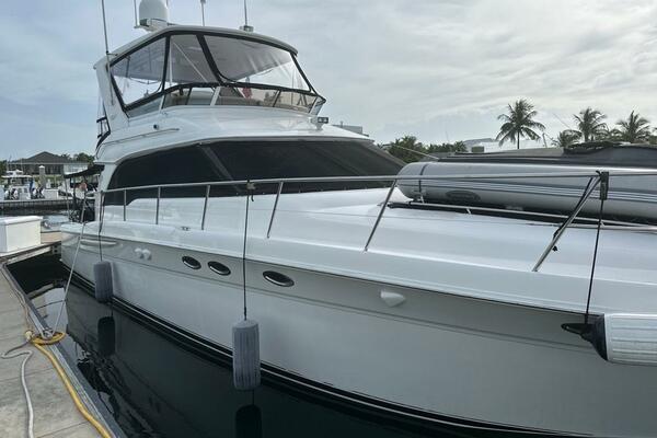 48ft Sea Ray Yacht For Sale
