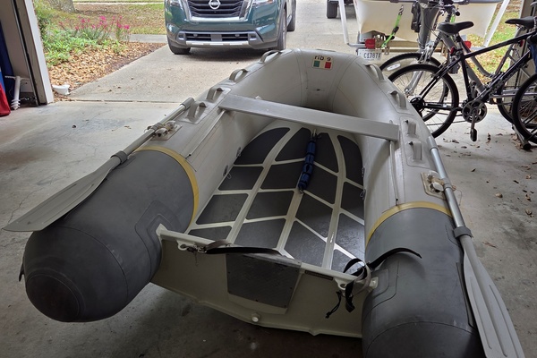 2008 Hunter 38 - Dinghy