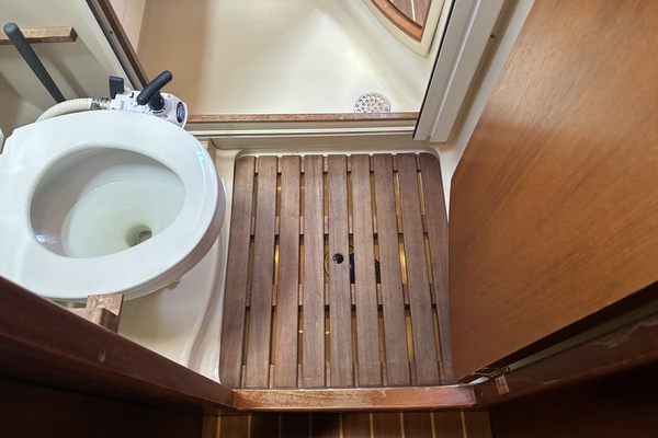 Wind Song 38ft Hunter Yacht For Sale