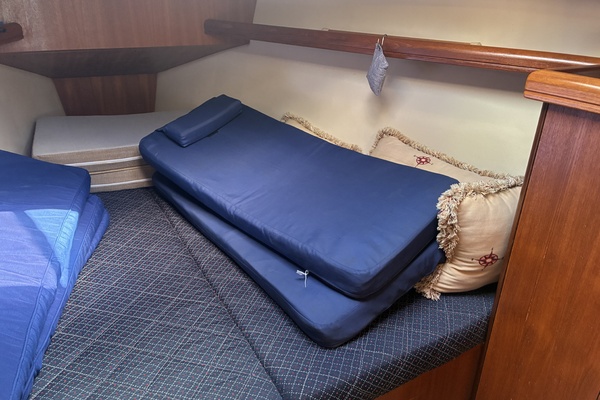 Wind Song 38ft Hunter Yacht For Sale