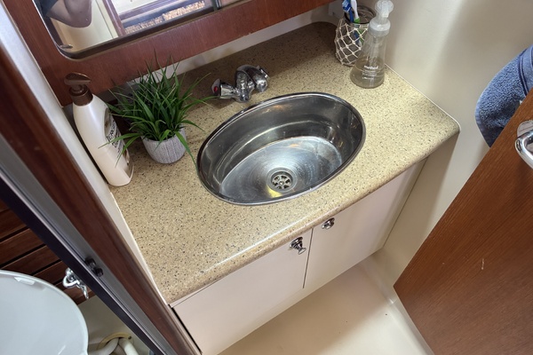 Wind Song 38ft Hunter Yacht For Sale