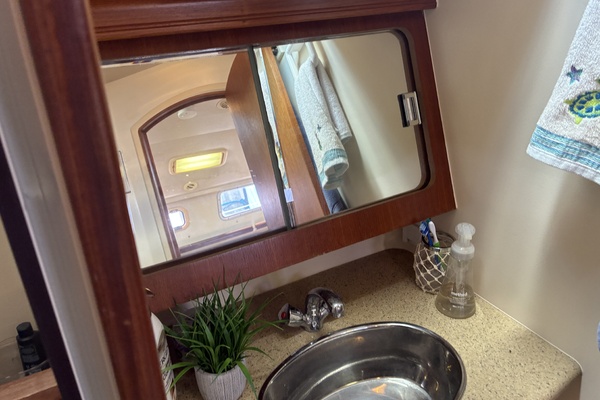 Wind Song 38ft Hunter Yacht For Sale