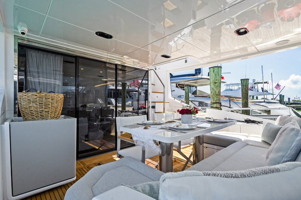 60ft Azimut Yacht For Sale