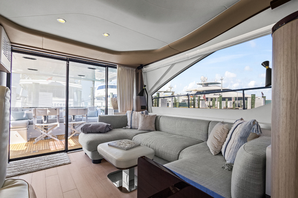 60ft Azimut Yacht For Sale