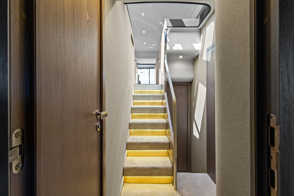 60ft Azimut Yacht For Sale