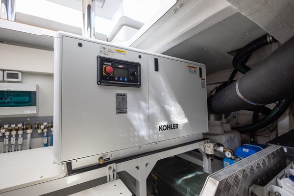 60ft Azimut Yacht For Sale