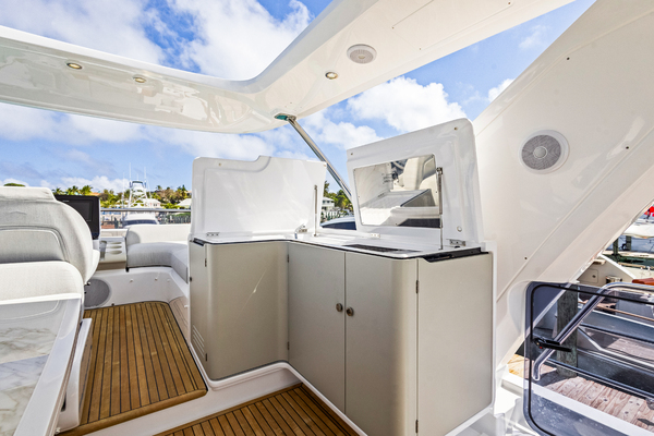 60ft Azimut Yacht For Sale