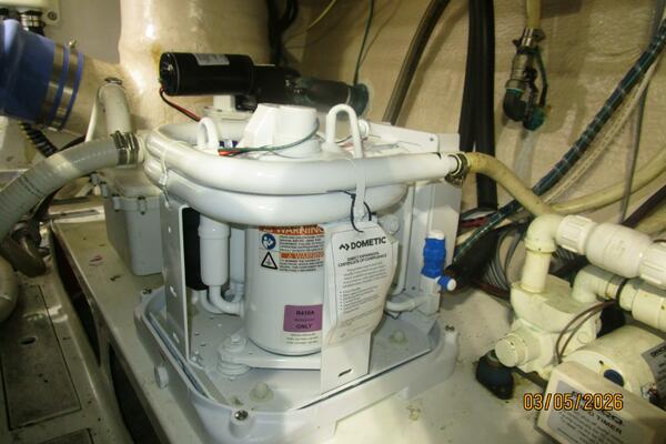 42' Grand Banks port air conditioning unit