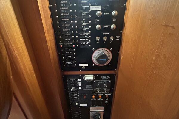 42' Grand Banks electrical panel