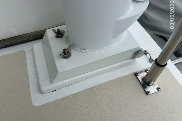 42' Grand Banks mast base hinge